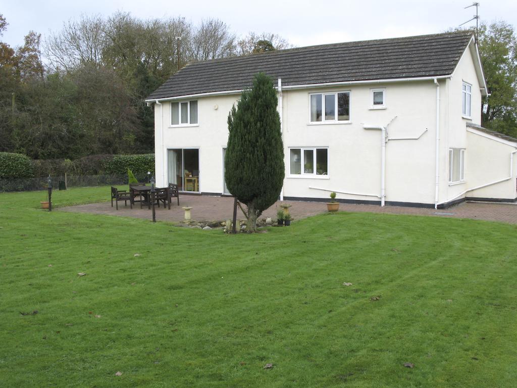 Broadwell Guest House Meriden  Eksteriør billede