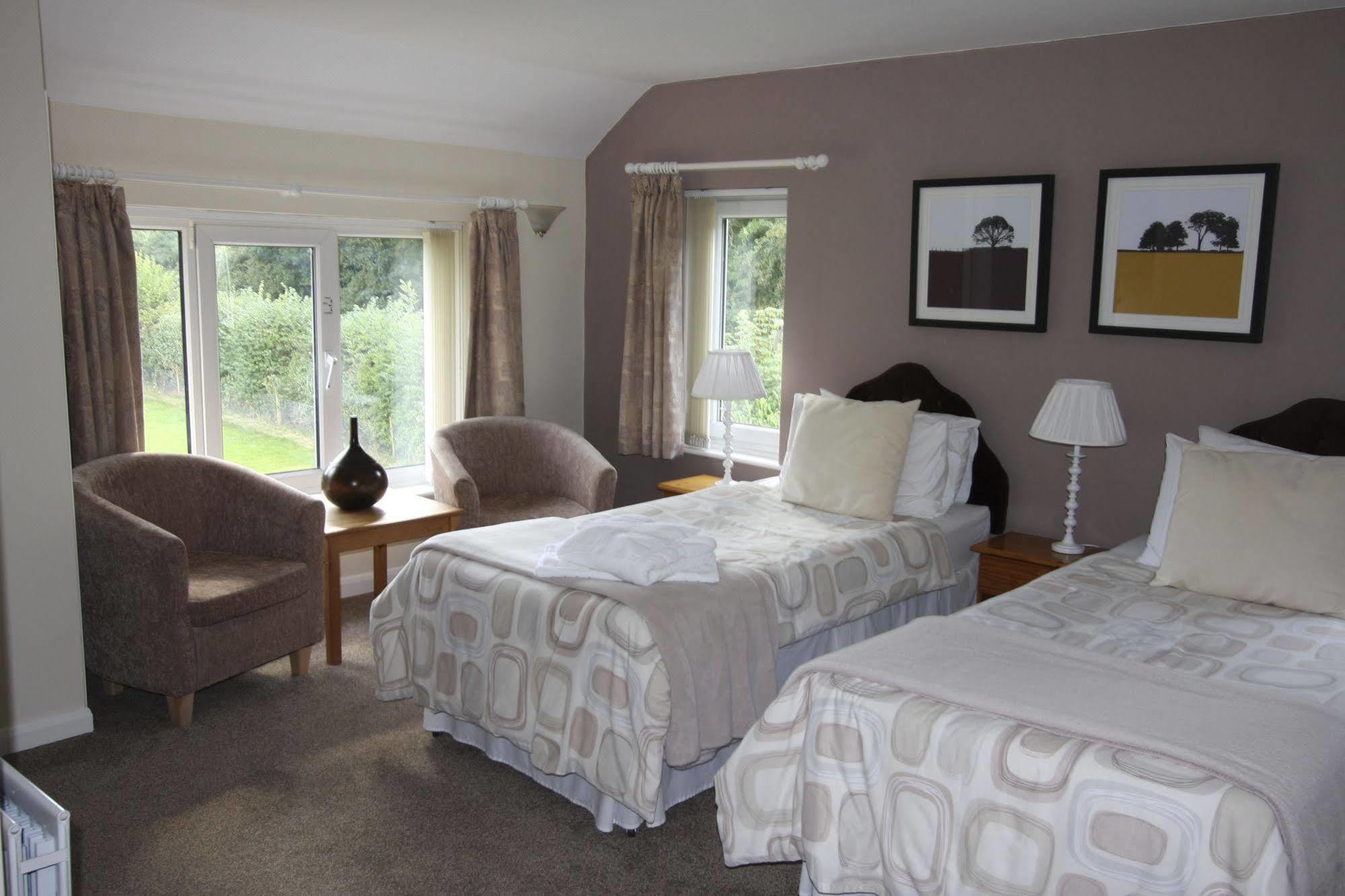 Broadwell Guest House Meriden  Eksteriør billede